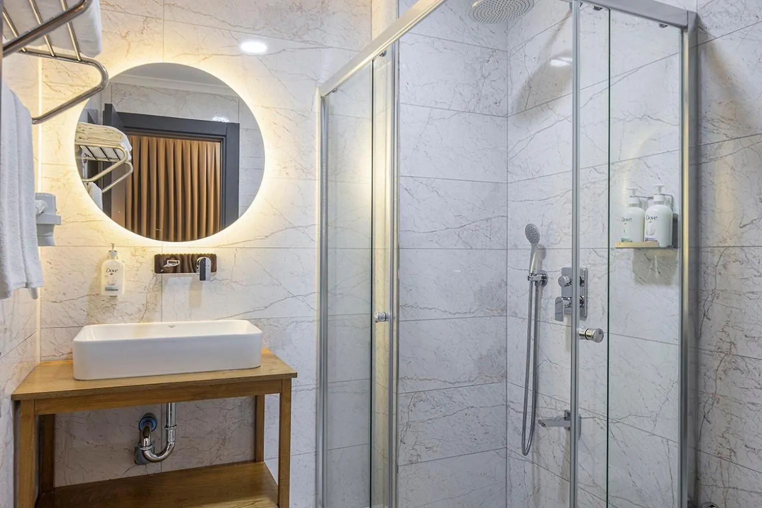 Garner Hotel Istanbul - Airport Arnavutkoy אתר נופש
