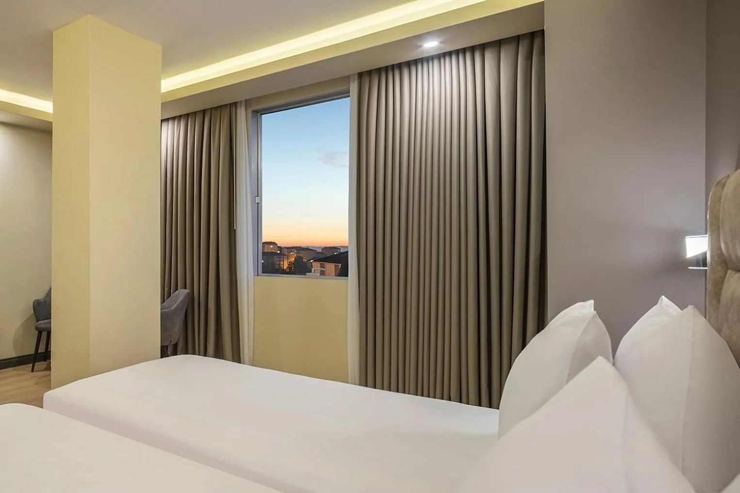 Garner Hotel Istanbul - Airport Arnavutkoy אתר נופש